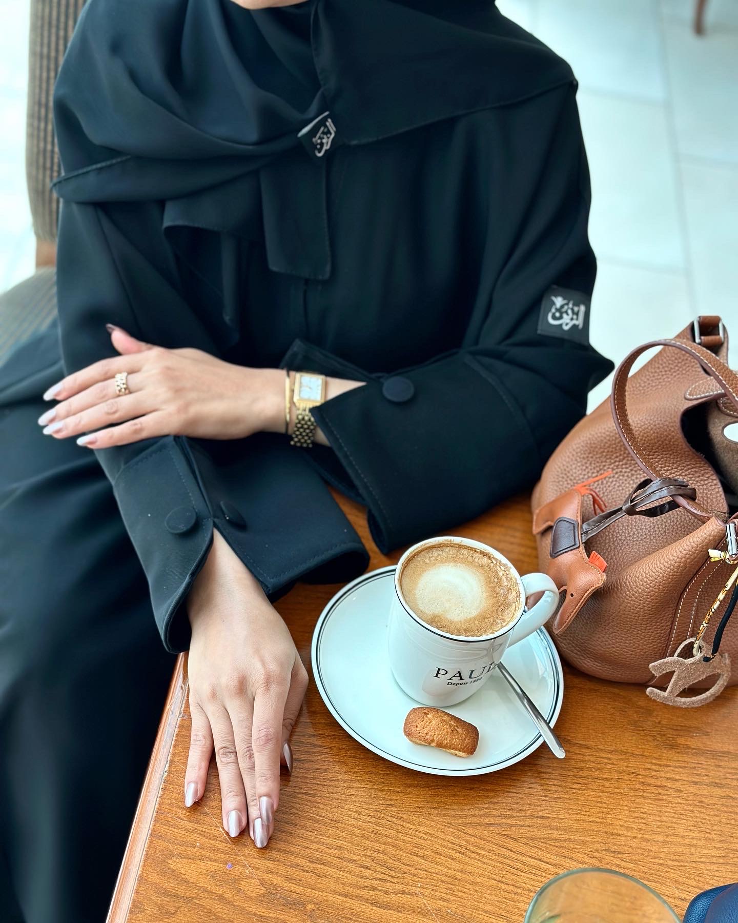 82127552-AE7C-4CD7-9B4C-418711D30595