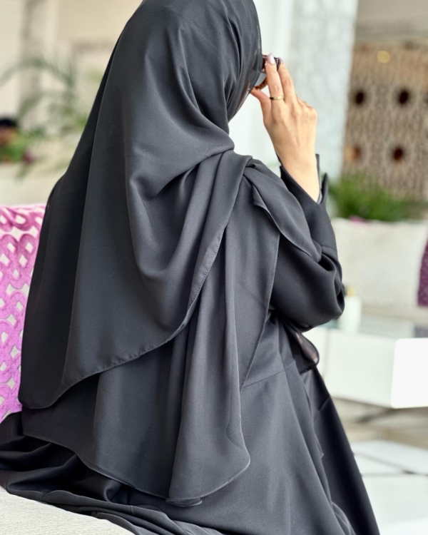 BLACK ALWAYS CLASSIC