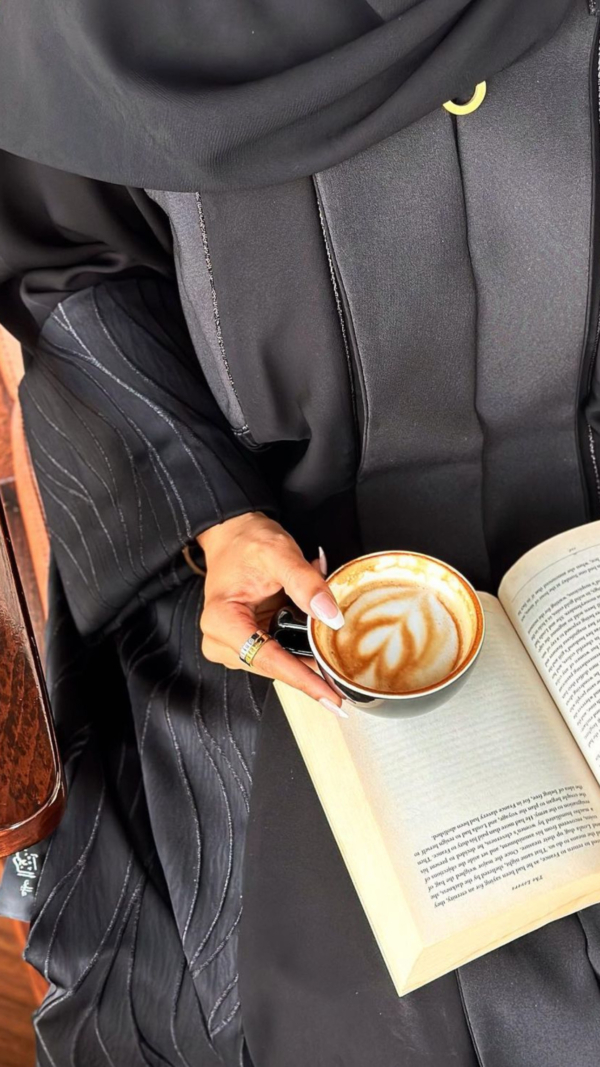 GORGEOUS A CUT BLACK