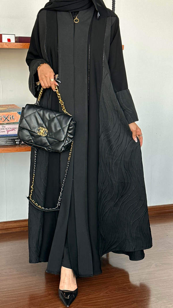 GORGEOUS A CUT BLACK